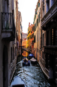 Photo of a canal in Venice, Italy, by visionbypixels.com